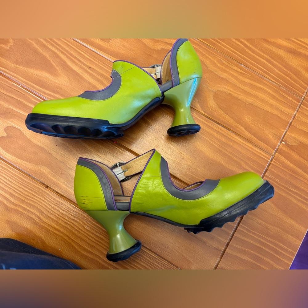 John Fluevog Women's Lime and Gray Heels, 10.5 - Picture 5 of 10